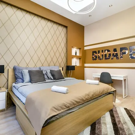 Apartment Downtown Deluxe-two Bedroom With Sauna Budapest
