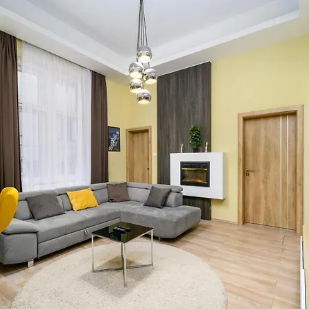 Downtown Deluxe-two Bedroom With Sauna Apartment